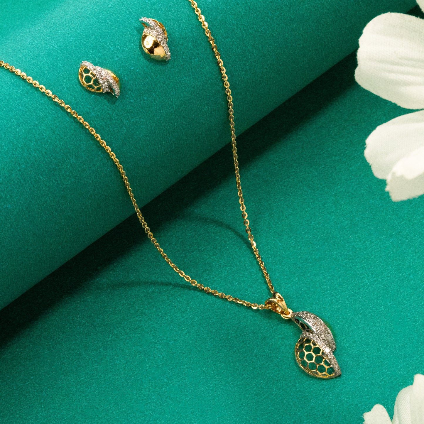 Hexa Halo Pendant-Rose Gold
